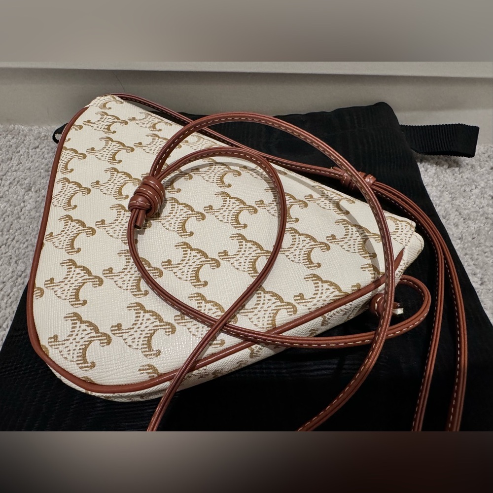 Authentic Celine Triomphe Canvas Triangle Crossbo… - image 4